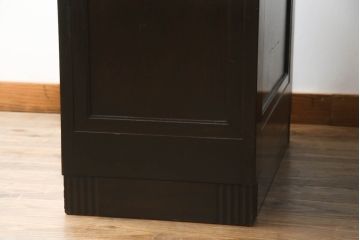 両袖机を綺麗に再生!天板を補強し、レザートップも張り替え。分割して搬入できるよう、全体を3分割仕様へ。