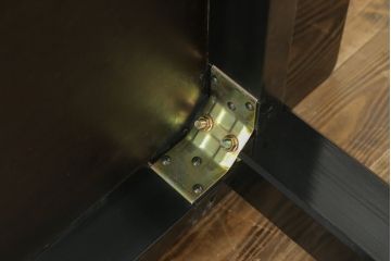 座卓をテーブルにリメイク!指定サイズで角脚を新規製作し取り付け。