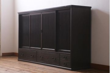 【オーダー注文・受注生産商品】ラフジュ工房オリジナル　引き出し付き　和モダンスタイルにぴったりな縦桟引き戸のサイドボード(収納棚、戸棚)