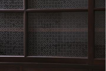 【オーダー注文・受注生産商品】ラフジュ工房オリジナル　ヒノキ無垢材・ヒバ材　当店オリジナルガラス入り　重ね戸棚(食器棚、収納棚)