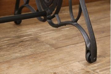 【オーダー注文・受注生産商品】ラフジュ工房オリジナル　アンティークの鉄脚が味わい深いミシンテーブル(作業台、サイドテーブル、コンソールテーブル)