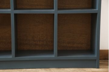 【オーダー注文・受注生産商品】ラフジュ工房オリジナル　ペイント家具　ヒノキ材　レトロな雰囲気を醸し出すマス目棚(飾り棚、収納棚、本棚、オープンラック)