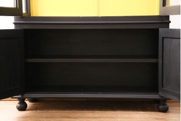 【オーダー注文・受注生産商品】ラフジュ工房オリジナル　背面がイエローカラーで個性の光るガラスケース(戸棚、ガラスキャビネット、収納棚、飾り棚、カップボード、陳列棚、店舗什器)