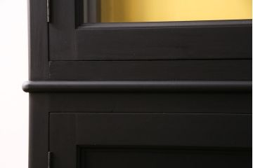 【オーダー注文・受注生産商品】ラフジュ工房オリジナル　背面がイエローカラーで個性の光るガラスケース(戸棚、ガラスキャビネット、収納棚、飾り棚、カップボード、陳列棚、店舗什器)