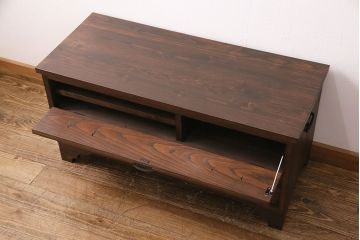 【オーダー注文・受注生産商品】ラフジュ工房オリジナル　メンズライクな空間づくりに活躍するフラップダウン扉の脚付きローボード(リビングボード、テレビ台、テレビボード、ローチェスト)