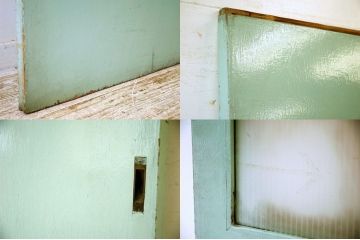 古い学校のモールガラスドア
