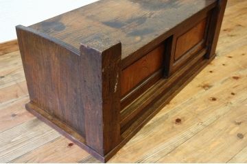 アンティーク家具　重厚!古い欅材の大振りな置床
