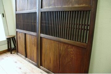 ジャンク品!古い木の格子戸2枚セット