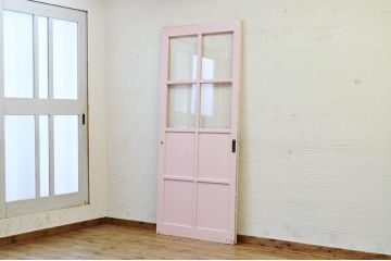 ★古い学校のペンキの剥げたガラス戸1枚1