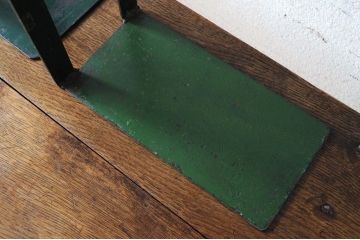 アンティーク雑貨　素敵な雰囲気!アイアンブックエンド4個セット1