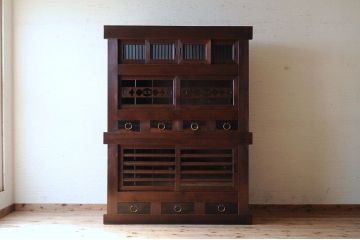 アンティーク家具　古い木のモダンなモールガラス入り水屋箪笥(食器棚)