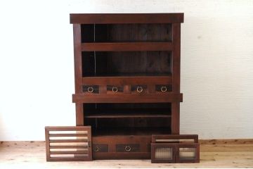 アンティーク家具　古い木のモダンなモールガラス入り水屋箪笥(食器棚)
