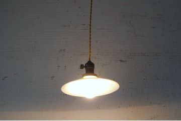 古いお家のシンプルな電笠2個セット8
