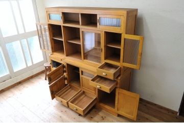 アンティーク家具　◇珍品!古いナラ材の作業台と冷蔵庫のついた特大食器棚