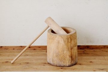 アンティーク雑貨　総欅!古い欅材の小振りな臼と杵のセット(ウス、うす)