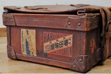 アンティーク雑貨　素敵な雰囲気!使い込まれた本革トランク