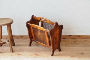 アンティーク家具　古いカリモクマガジンラック