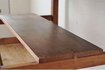 ★古い雑貨屋のレトロな作業台