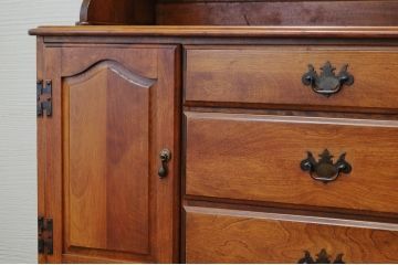 ◇新品展示品　USA製　メイプル材の上質なカップボード(定価350000円)