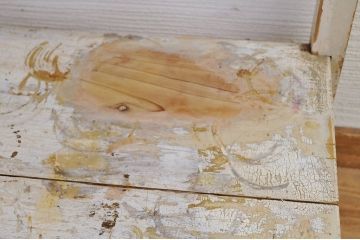 レトロ家具　ペンキの剥げたレトロな作業台