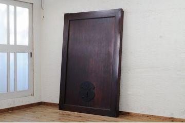 ほぼ1枚板!!極厚の総欅1枚板蔵戸(玄関戸)