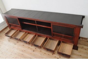 アンティーク家具　極上!前面欅の漆塗り九尺水屋箪笥サイドボード(下段)