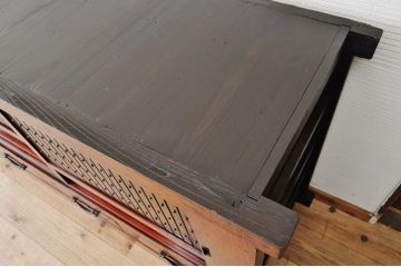 アンティーク家具　極上!前面欅の漆塗り九尺水屋箪笥サイドボード(下段)