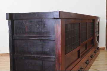 アンティーク家具　極上!前面欅の漆塗り九尺水屋箪笥サイドボード(下段)
