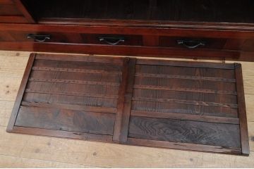 アンティーク家具　極上!前面欅の漆塗り九尺水屋箪笥サイドボード(下段)