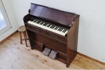 アンティーク雑貨　ジャンク品!レトロなヤマハオルガン