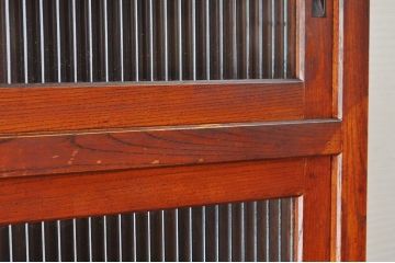 レトロ家具　☆前面欅!レトロなデザインのモールガラス食器棚