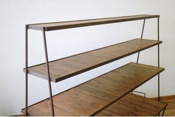 アンティーク家具　◆重厚なアイアン飾り棚