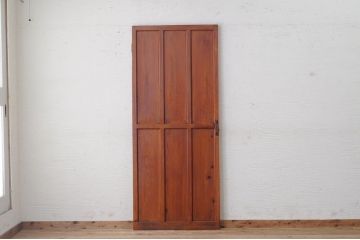 古い木のシンプルな無垢材ドア5