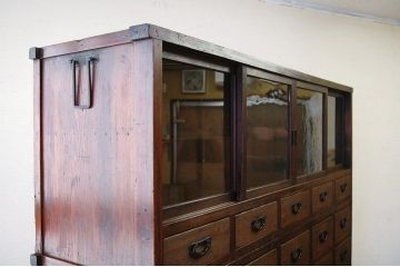 アンティーク家具　重厚!古い薬屋の大きな薬箪笥