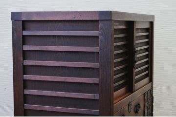 極上美品!横桟の細かな帳場箪笥