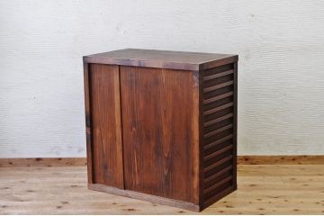 極上美品!横桟の細かな帳場箪笥