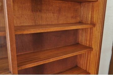 アンティーク家具　特大!古い木のシンプルな収納棚(本棚)