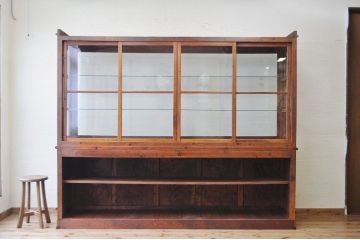 アンティーク家具　特大!古い洋品店の2段重ねガラスケース(飾り棚)