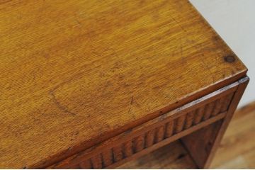 アンティーク家具　古い引き出し付き本棚