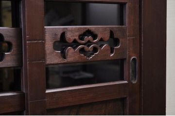 アンティーク家具　重厚!古い木の6尺水屋箪笥