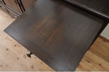 アンティーク家具　総楢材!古いお屋敷の上質な作業台付食器棚