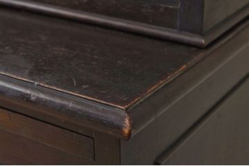 アンティーク家具　総楢材!古いお屋敷の上質な作業台付食器棚
