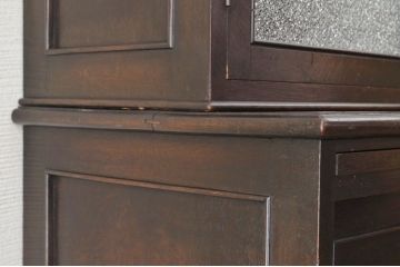 アンティーク家具　総楢材!古いお屋敷の上質な作業台付食器棚
