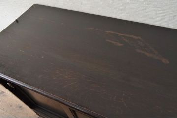 アンティーク家具　総楢材!古いお屋敷の上質な作業台付食器棚