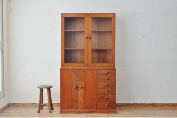 アンティーク家具　1950年頃のミッドセンチュリーカップボード(食器棚)