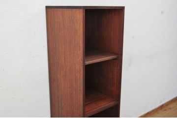 アンティーク家具　★古い木のシンプルな飾り棚(本棚)
