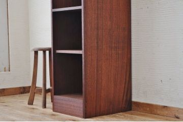 アンティーク家具　★古い木のシンプルな飾り棚(本棚)