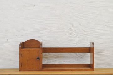 アンティーク雑貨　古い栓材の扉付き本立て