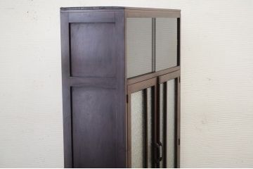 アンティーク家具　訳あり品　大振りなダイヤガラス本箱