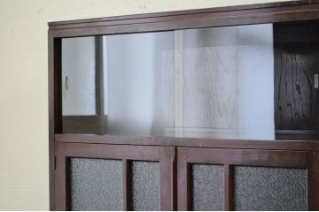 アンティーク家具　訳あり品　大振りなダイヤガラス本箱